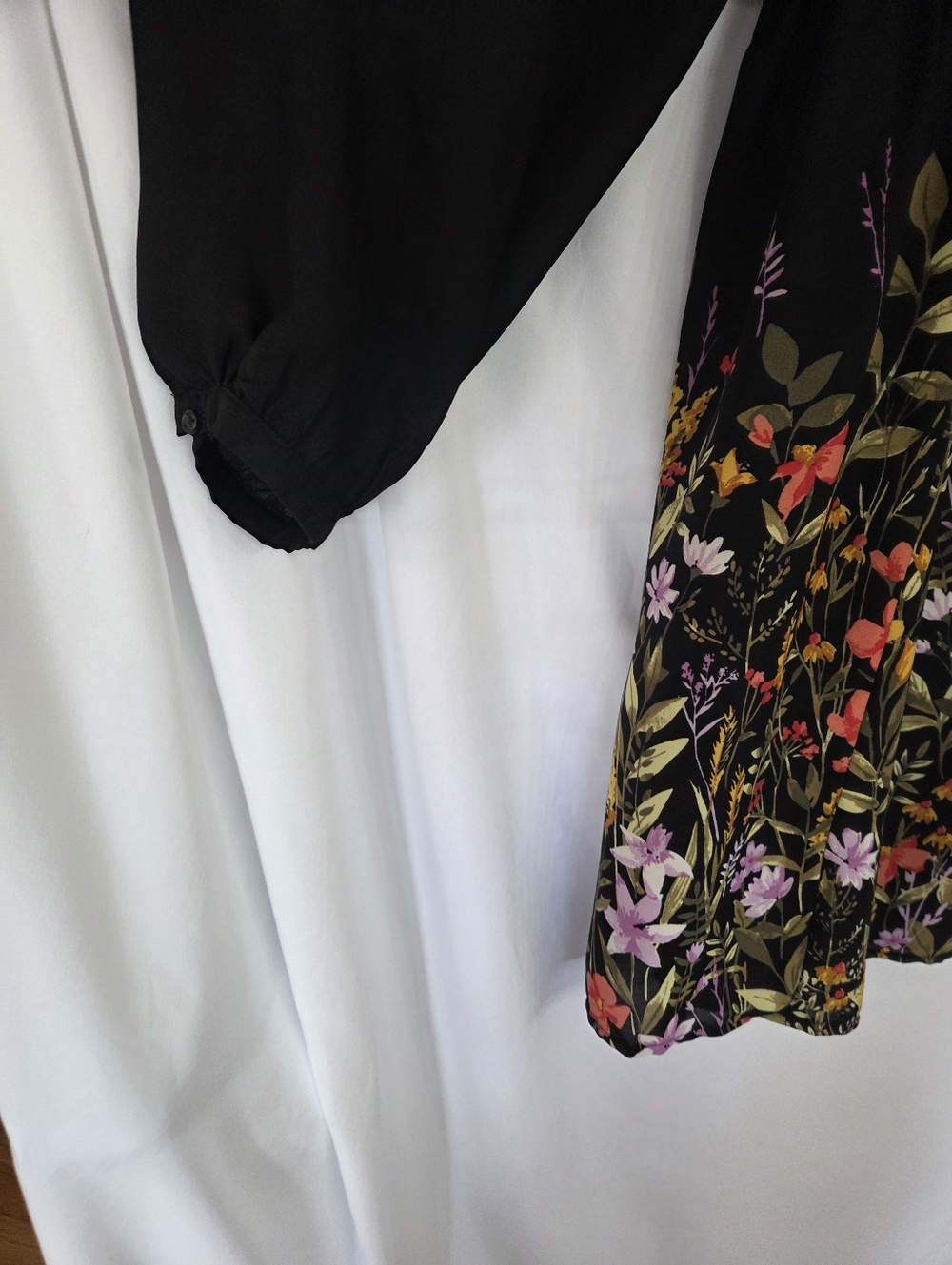 Old Navy Sheer Black Midi Dress with Floral Hem Size L - Picture 4 of 7
